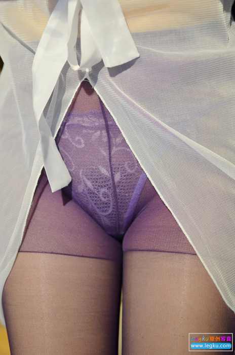 legku原创写真2015.01.10 NO.225超薄紫色连裤丝袜